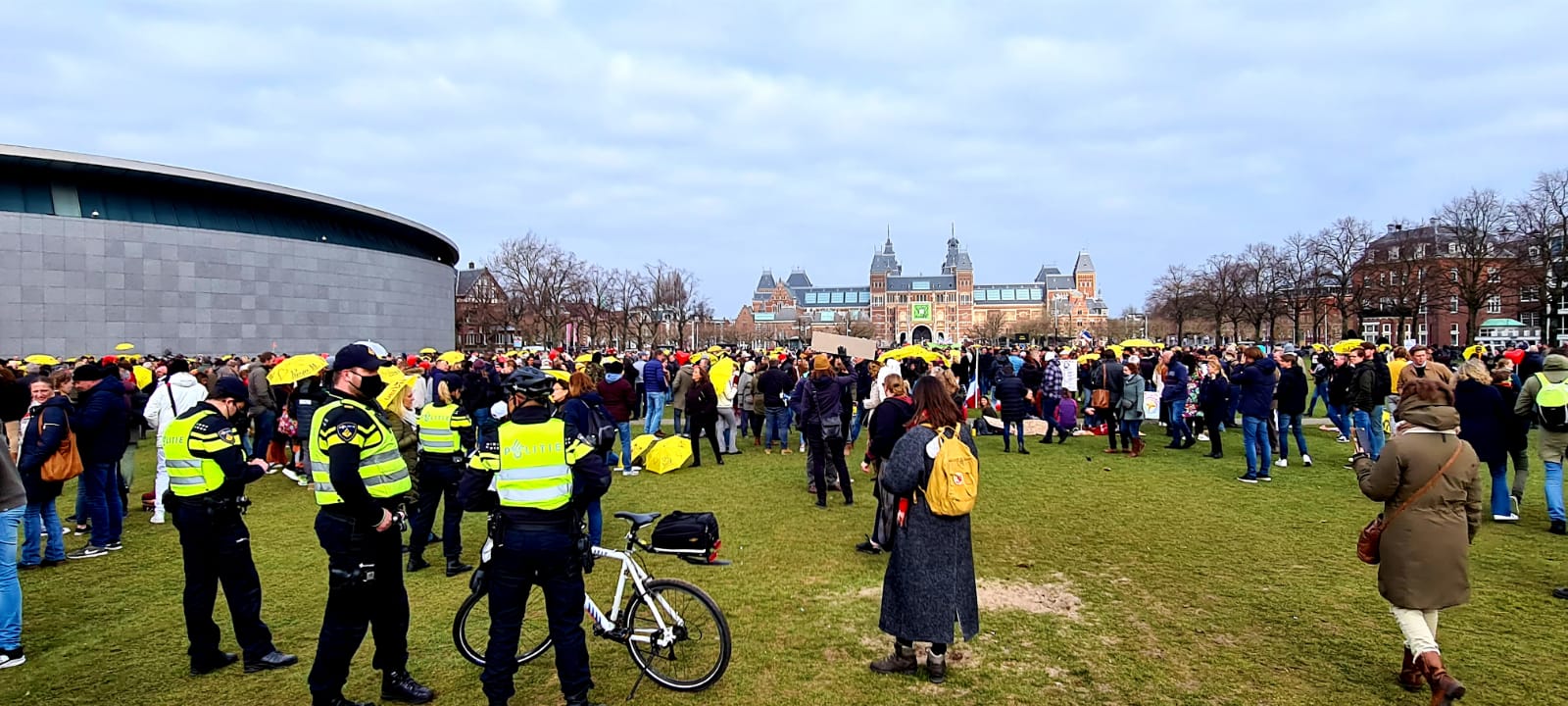 Koffiedrinken op het Museumplein