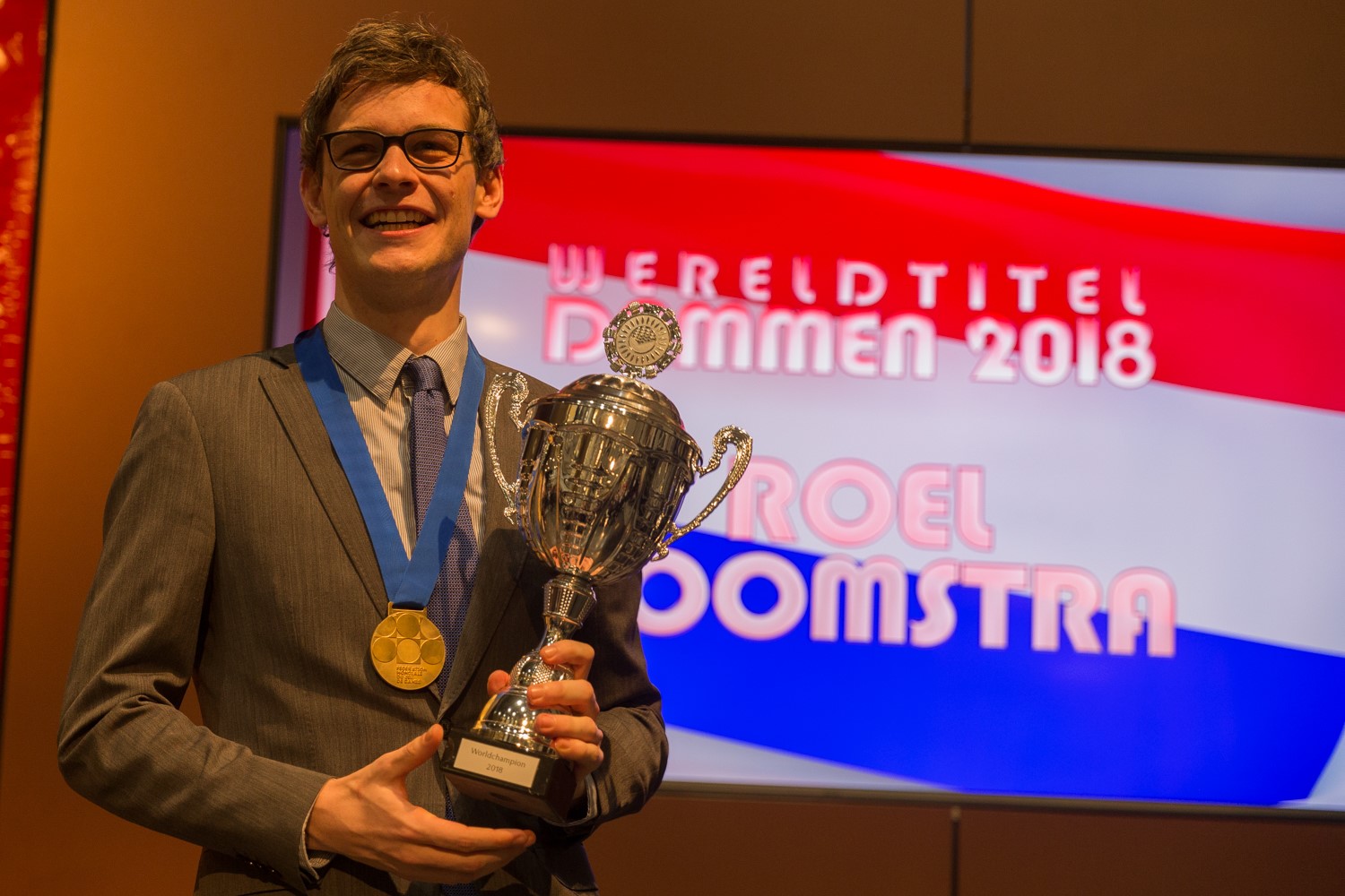 Roel Boomstra voor tweede keer wereldkampioen Dammen