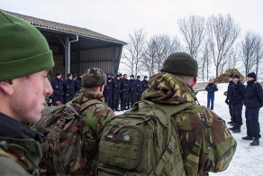 Foto van militairen | Archief FBF.nl