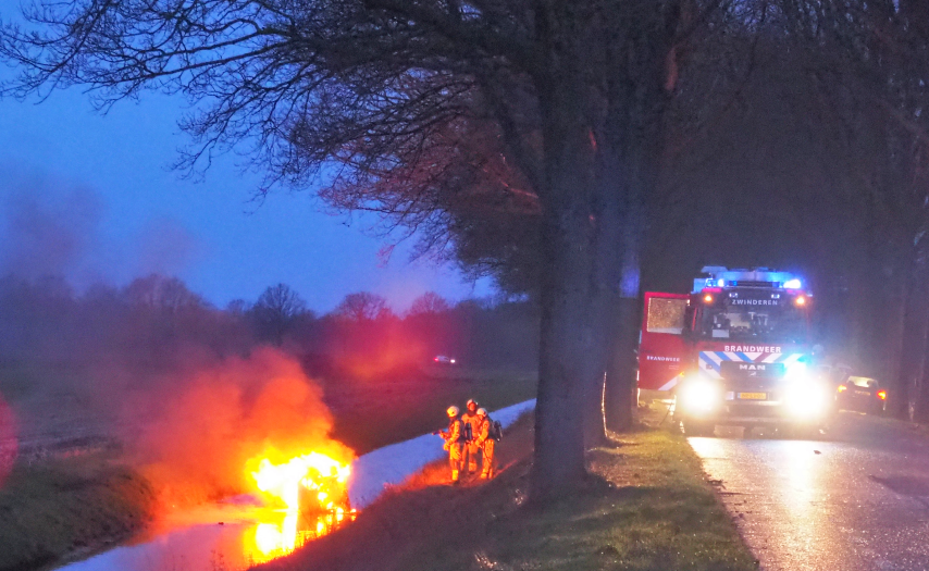 Auto in brand na ongeval