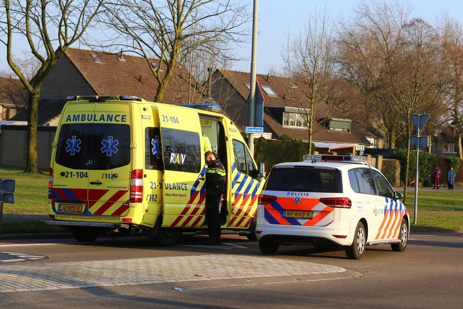 Fietsster en automobilist botsen in Boxtel