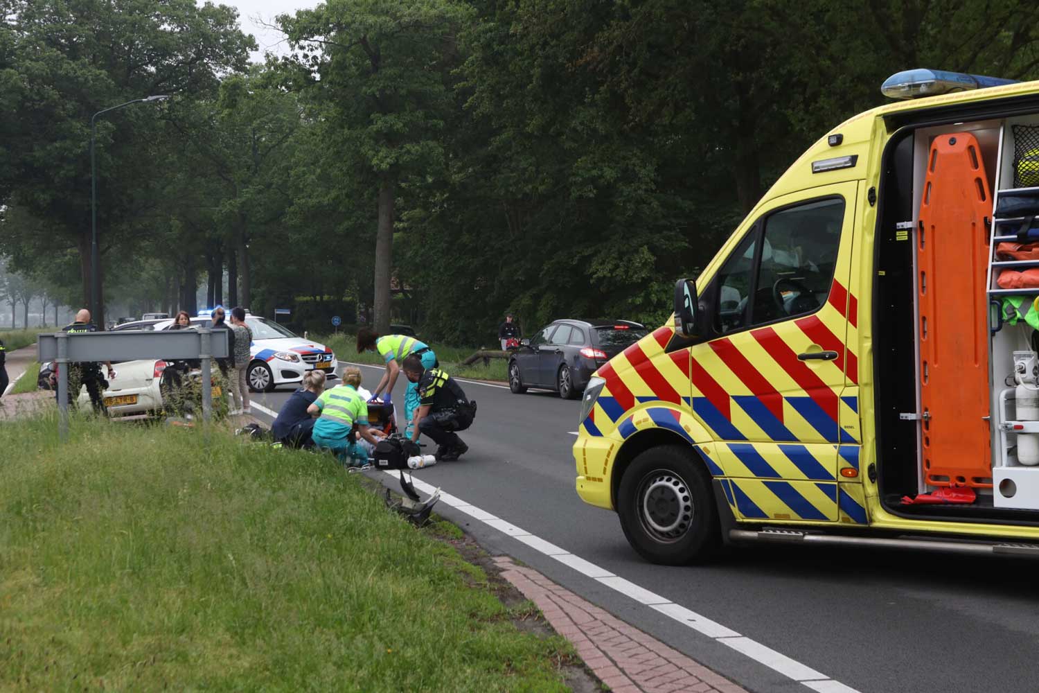 ambulance-motorscooter