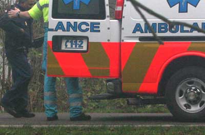 Foto van agent bij ambulance | Archief EHF