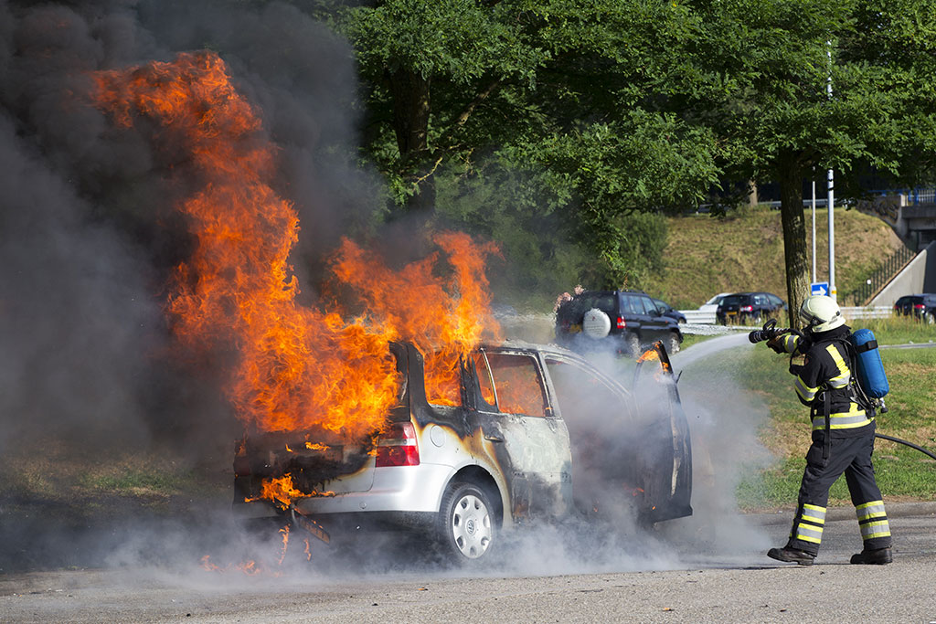 foto van autobrand | Sander van Gils | www.persburosandervangils.nl