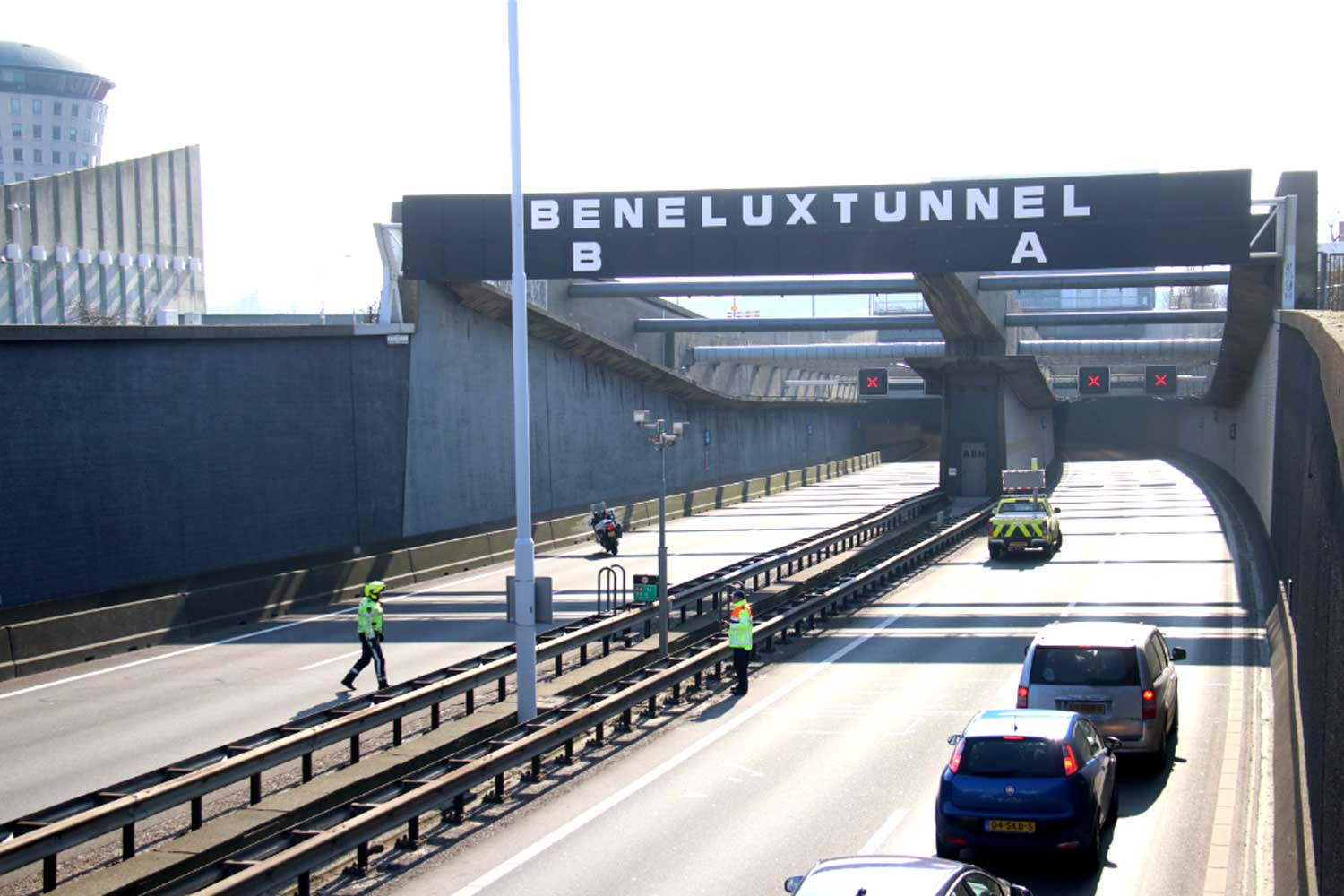 Verkeerschaos rond Beneluxtunnel A4 vanwege storing