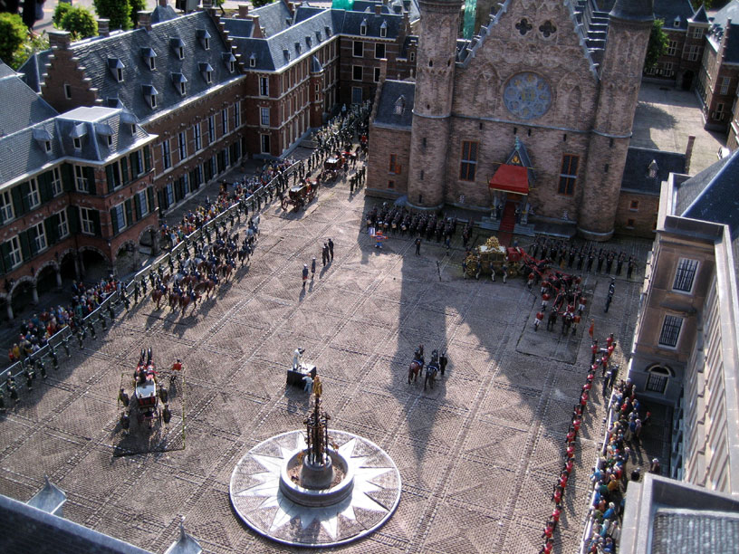 Nog drie varianten over voor renovatie Binnenhof