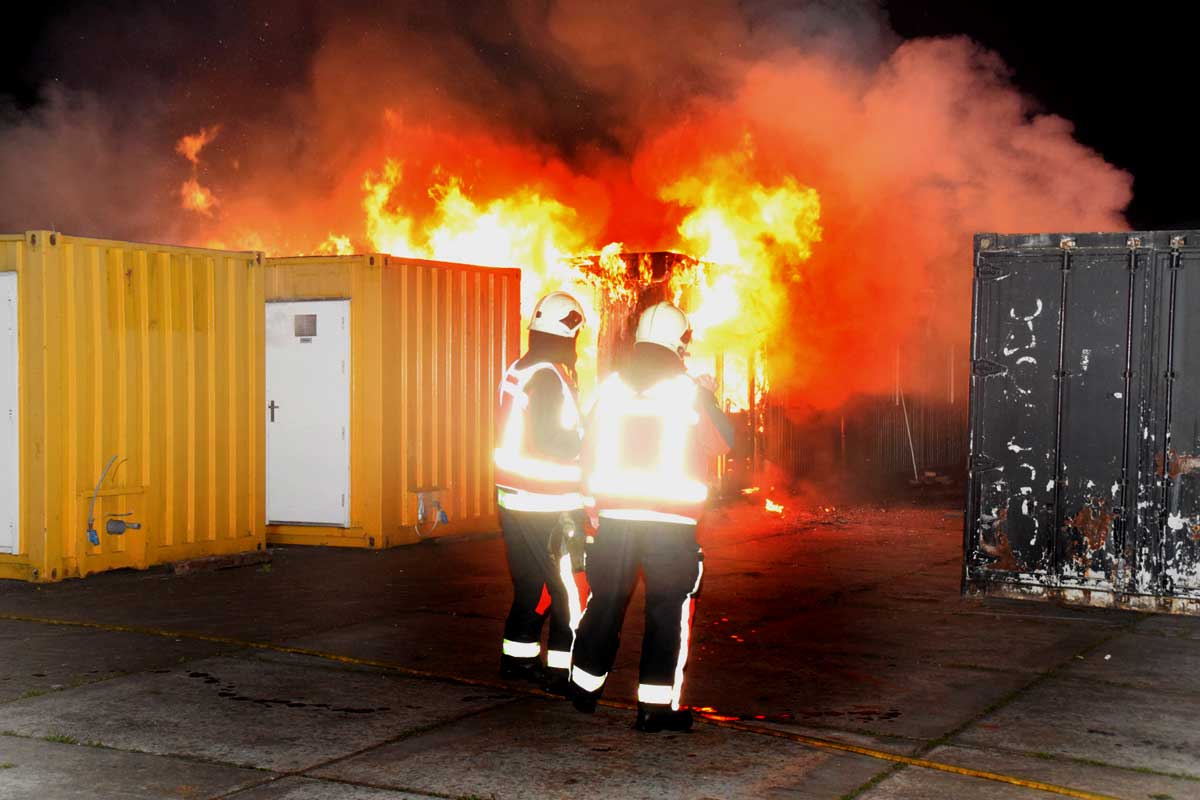Brand vernielt kantoorunits Hoogeveen