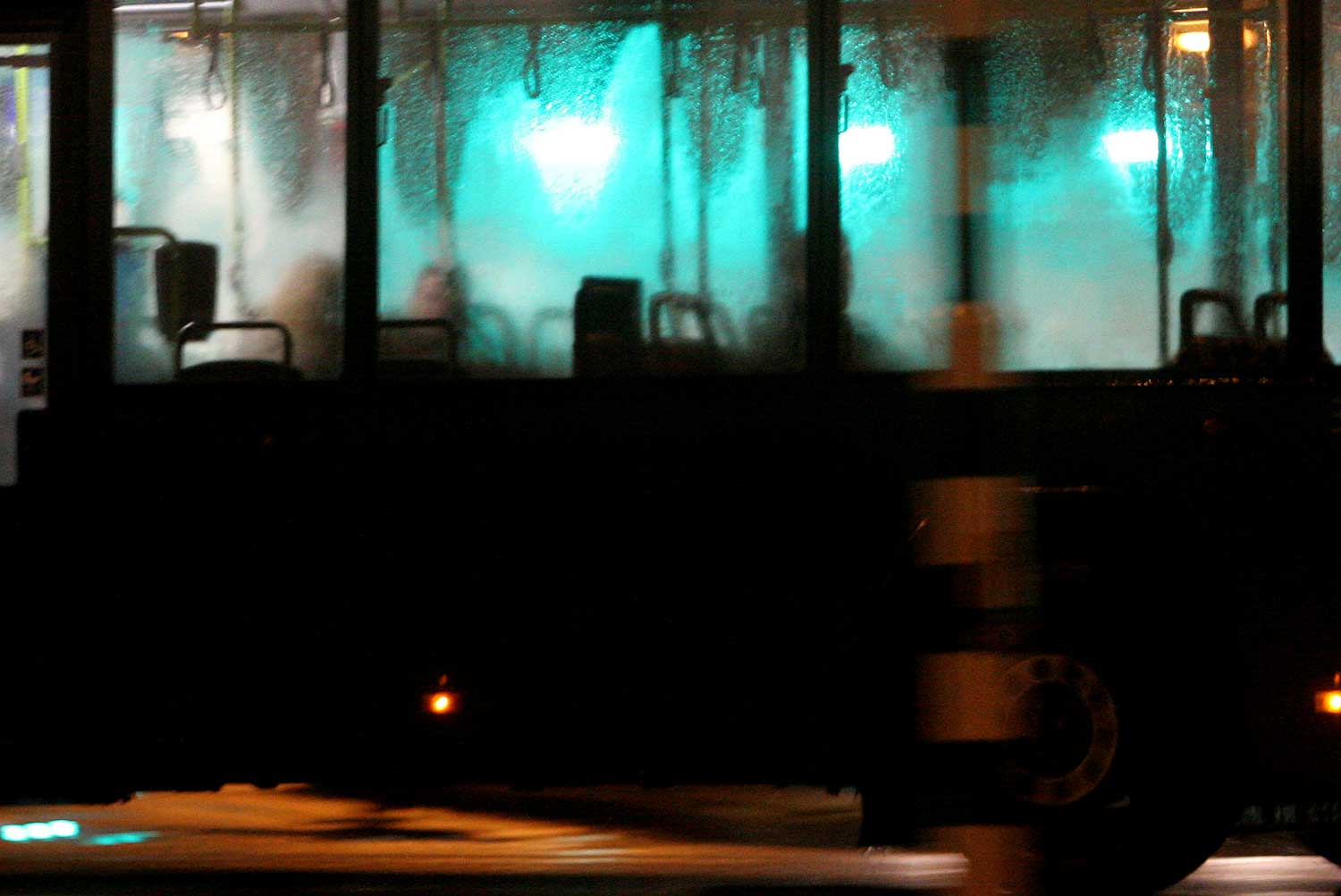 bus-regen-donker