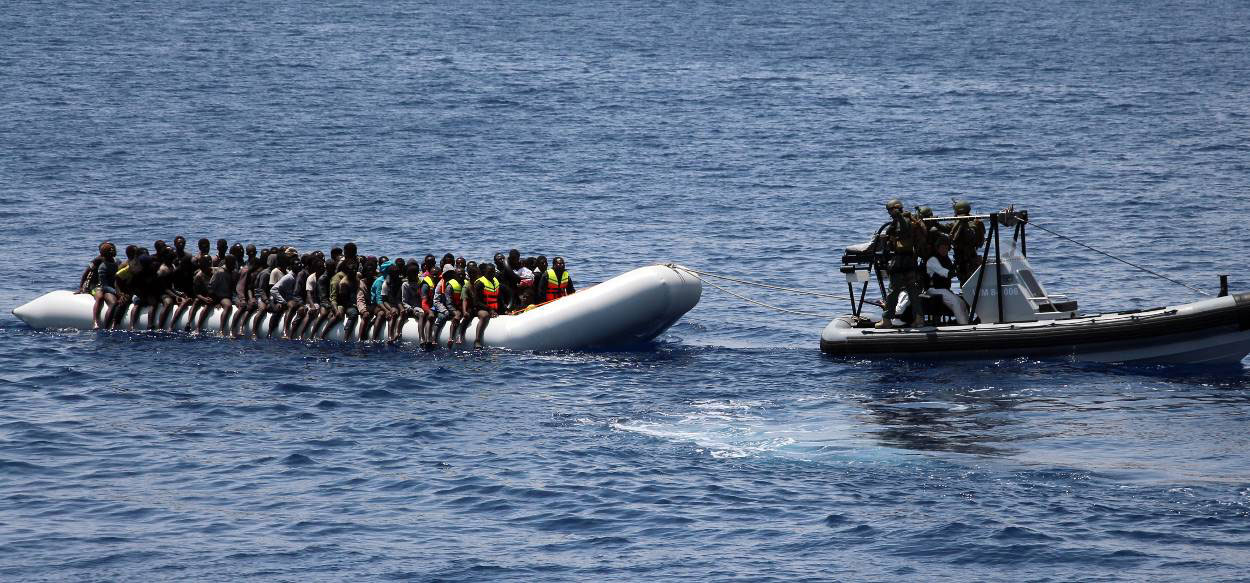 Marine redt voor 4e keer migranten