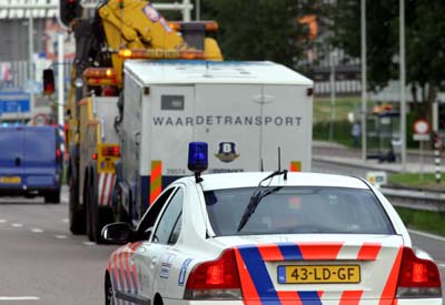 Foto van geldwagen Brinks op snelweg | Archief EHF