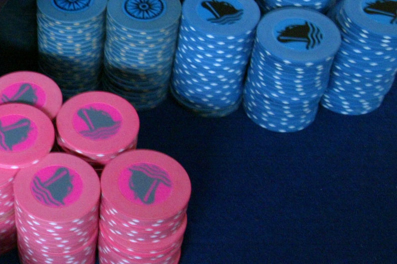Politie maakt einde aan illegaal pokertoernooi