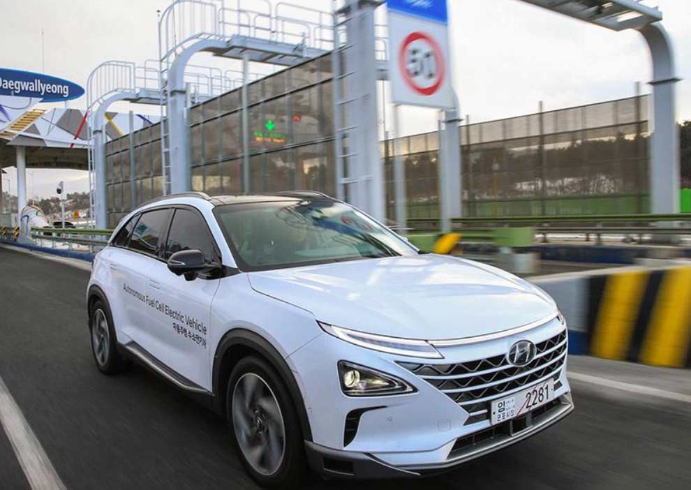 Hyundai presenteert ’s werelds eerste zelfrijdende waterstofauto