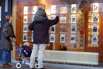 Foto van makelaar woningen huizen | Archief EHF