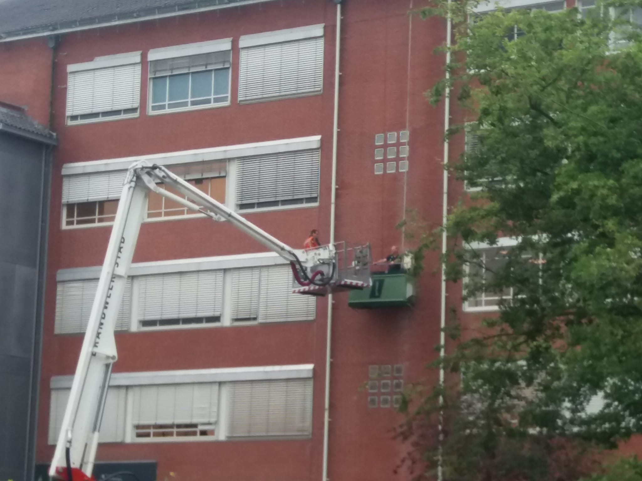 Medewerker vast op hoogte