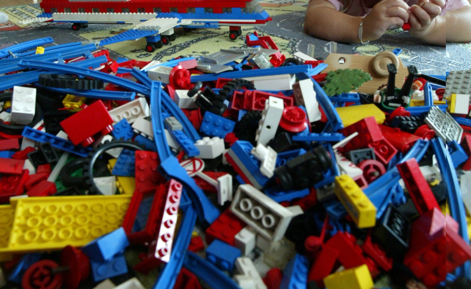 Bak lego via kringloop, blijkt verborgen spaarpot