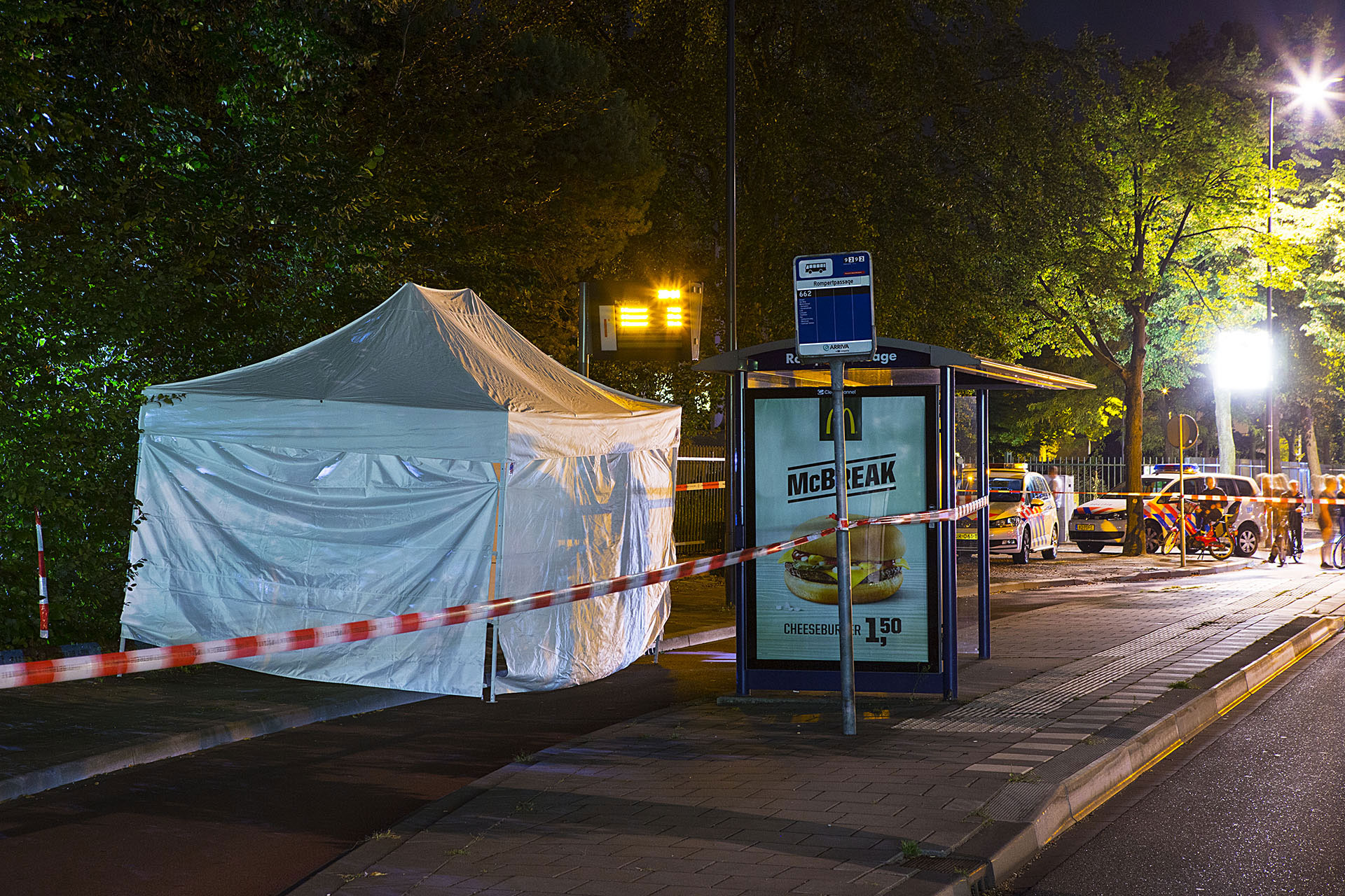 Reizigers vinden lichaam van vermiste vrouw bij bushalte