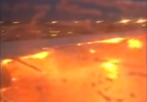 Motor- en vleugel in brand tijdens noodlanding Singapore Airlines