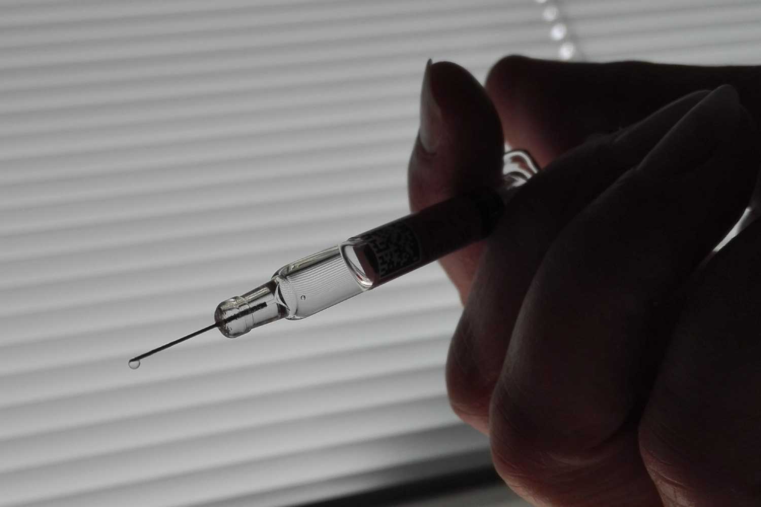 naald-injectie-spuit-vaccin