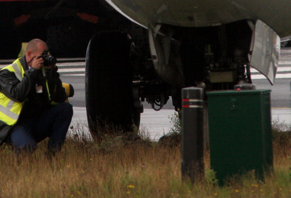 KLM-vliegtuig raakt van de baan na veilige landing