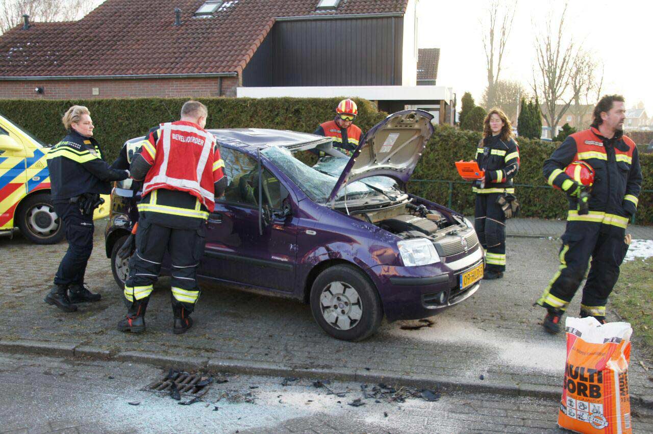 Auto's botsen in Schoonebeek