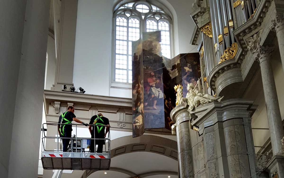 Verhuizing orgelluiken Westerkerk naar Enschede precisieklus
