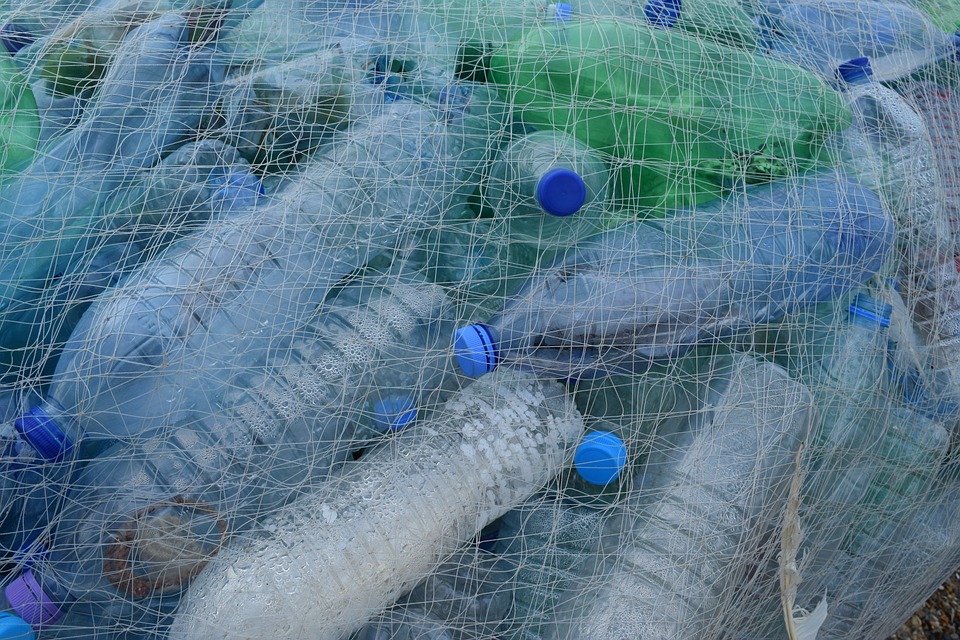 plasticflessen in net