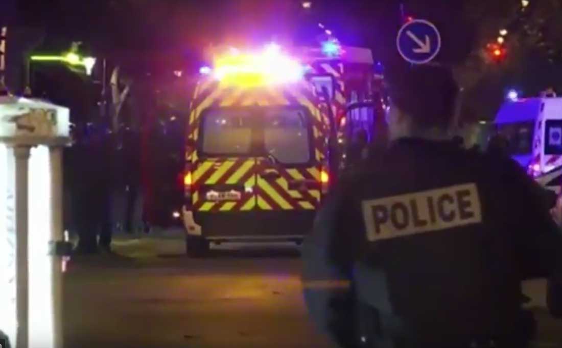 Gijzeling theater Bataclan Parijs voorbij, gijzelnemers doodgeschoten