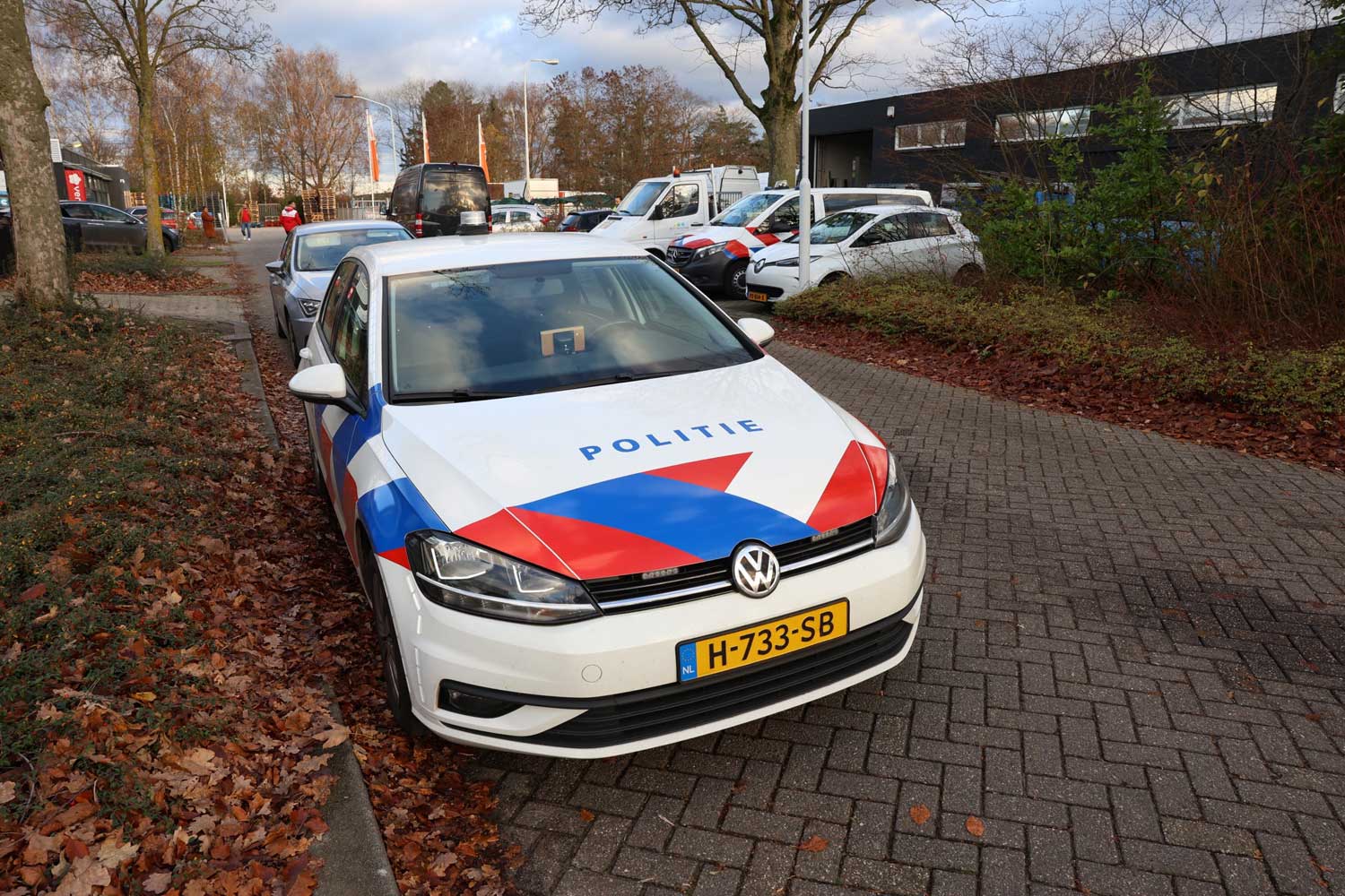 politieauto-bedrijfspand