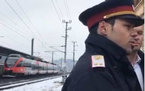 Dode en 22 gewonden bij ongeval treinen Oostenrijk