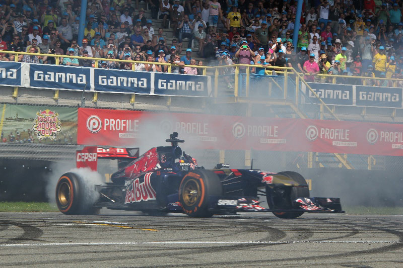 Autosportliefhebbers bezorgen TT-Circuit in Assen een bezoekersrecord 