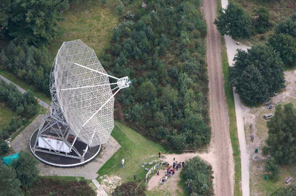 Foto van radiotelescoop Dwingeloo | CAMRAS/ASTRON