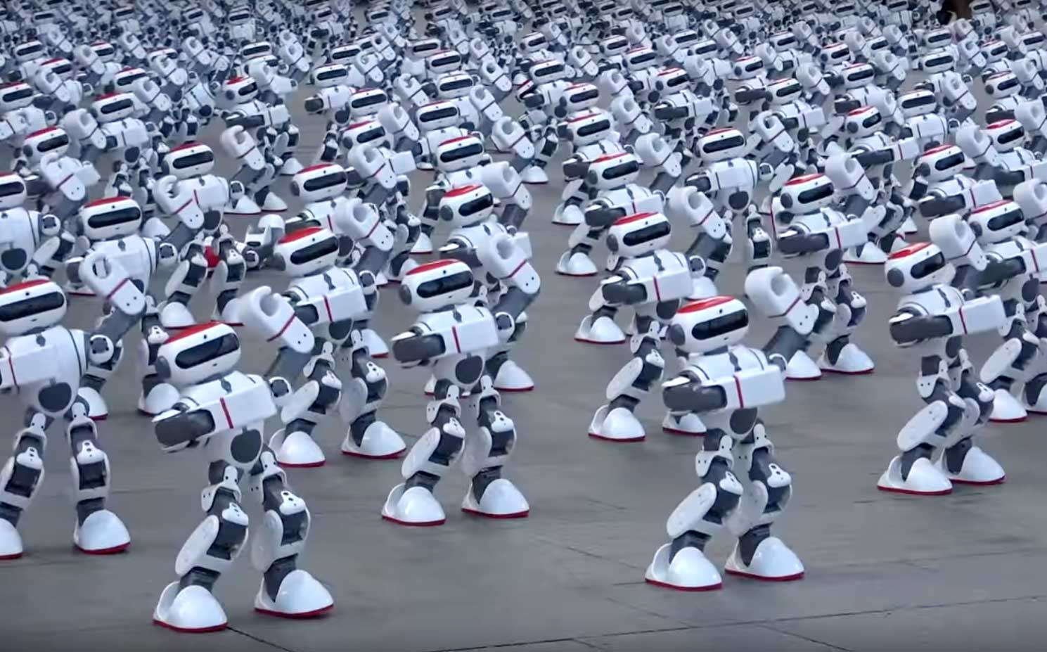 Ruim duizend dansende robots verbreken oude record