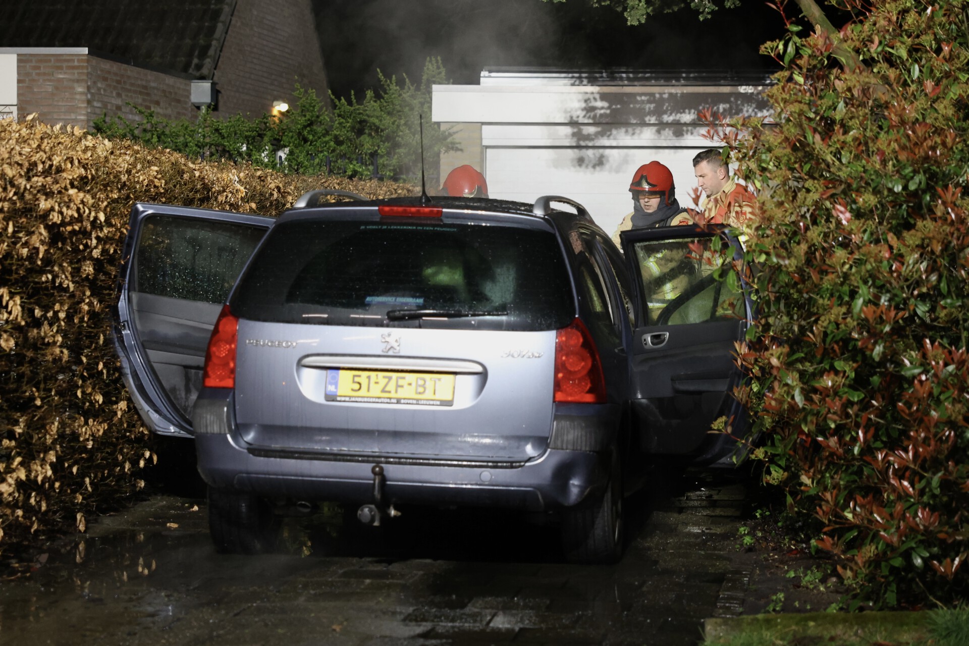 Brandweer blust brand