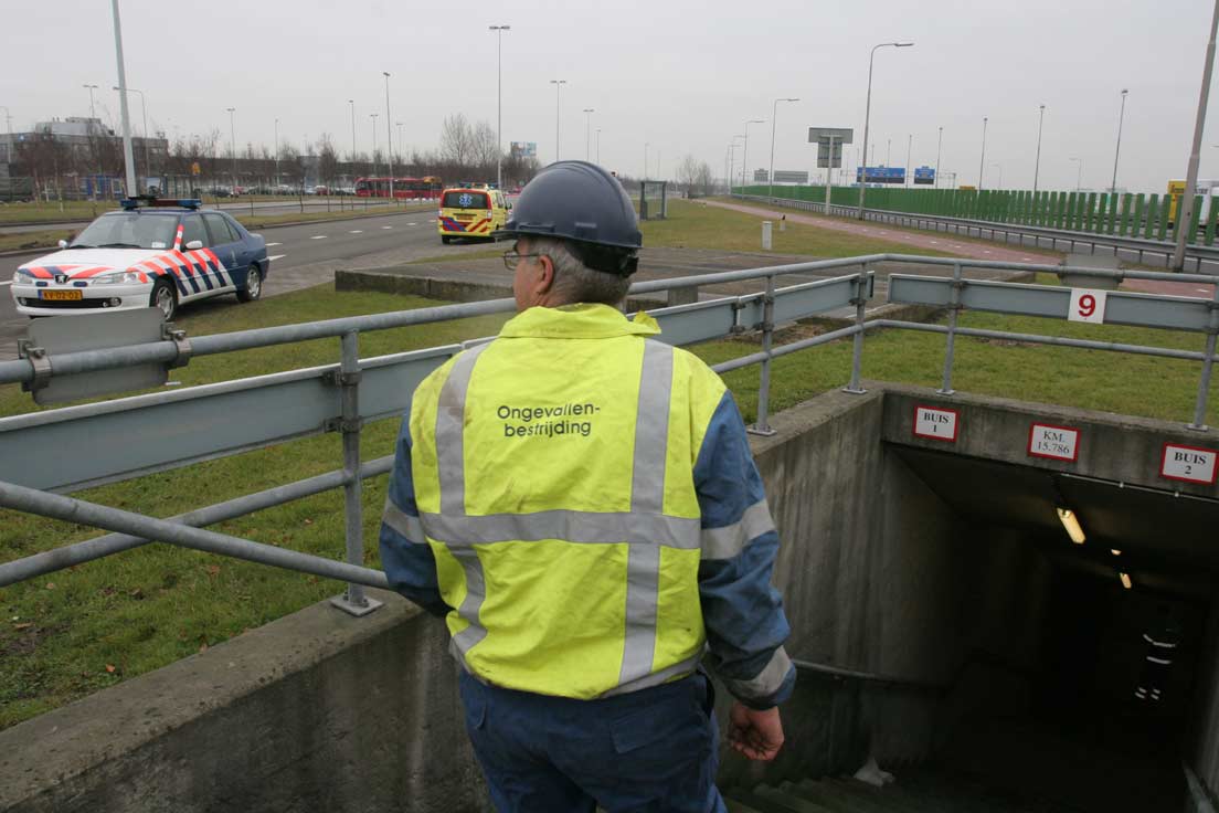 Treinen rijden door bij brand- of rookmelding Schipholtunnel