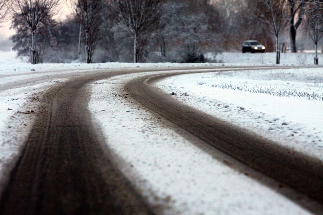 sneeuw-gladheid-wegdek