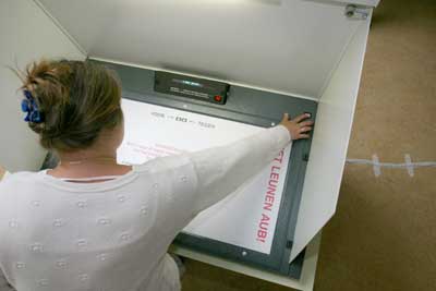 Foto van stemcomputer verkiezingen | Archief EHF