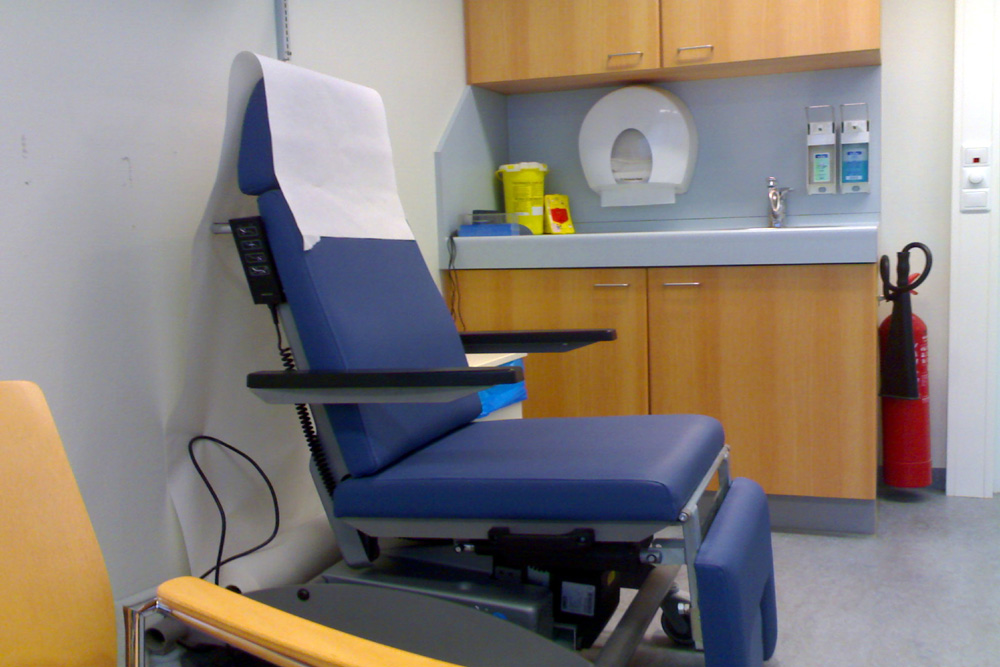 Foto van stoel arts medisch praktijk ziekenhuis | Archief EHF
