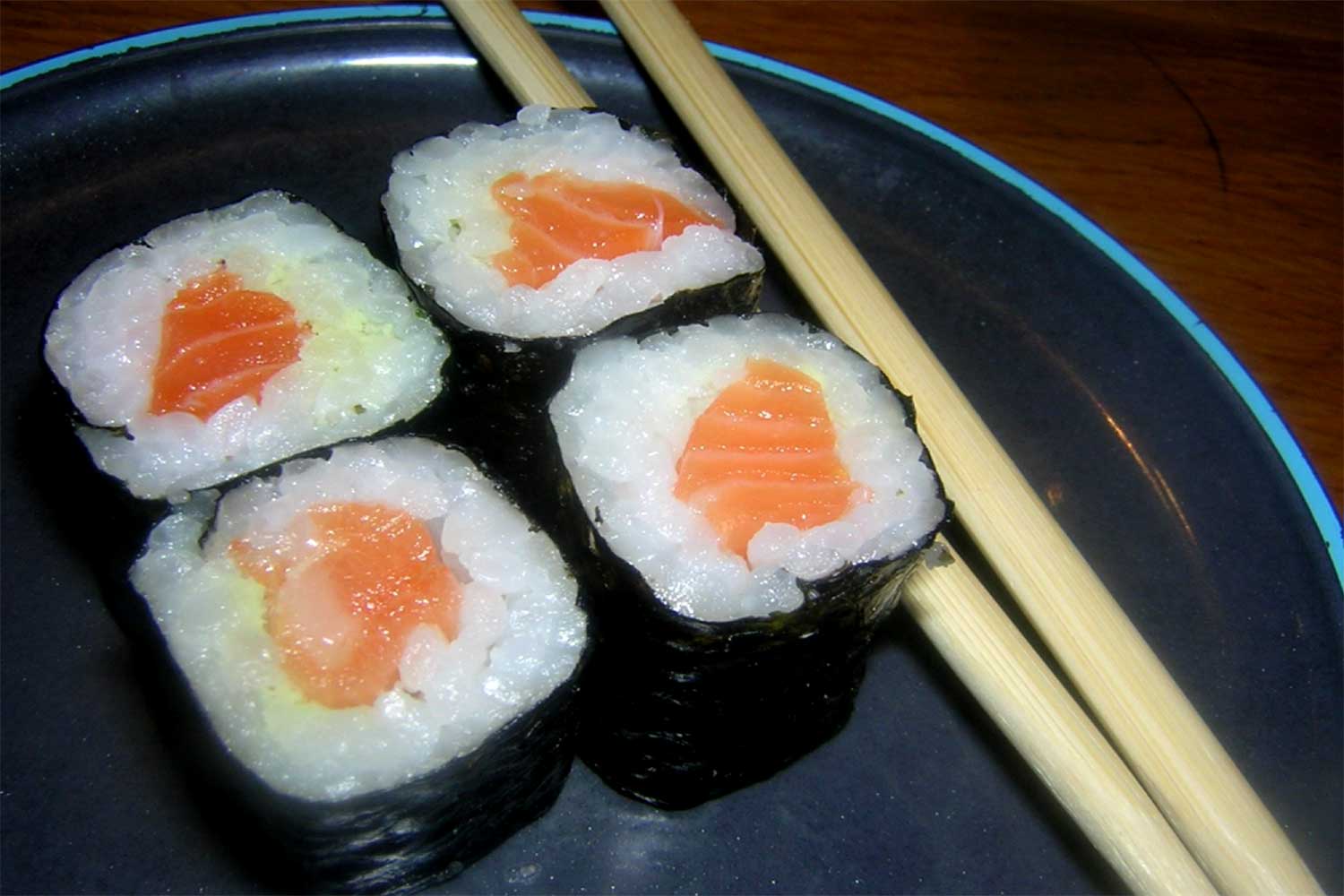 Bezorg-sushi: 31% bevat teveel bacteriën