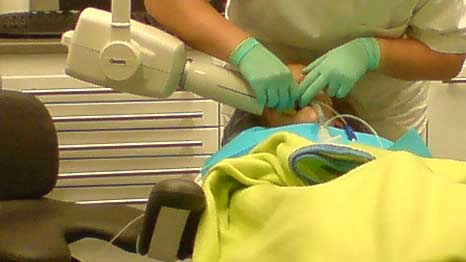 Tandartsen onder de loep vanwege röntgenfoto's bij kinderen