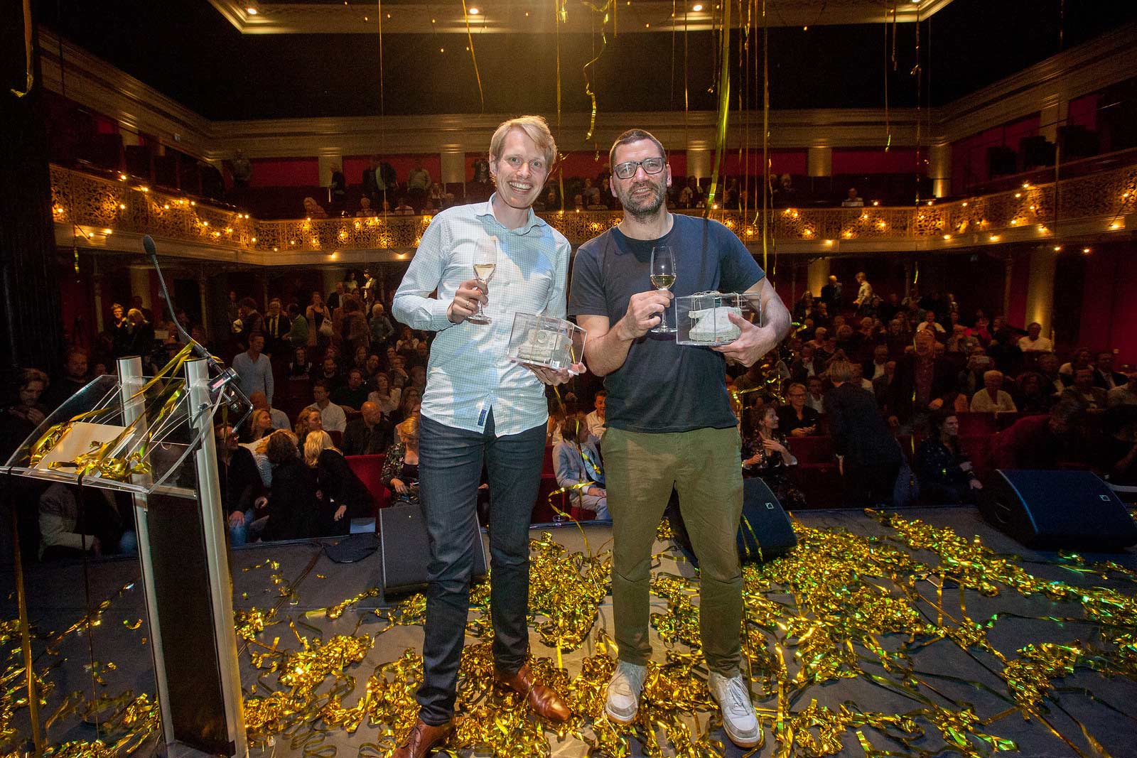 Theo Maassen en Jan Beuving winnen cabaretprijzen