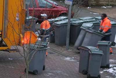 Foto van afvalcontainer vuilnisman | Archief EHF