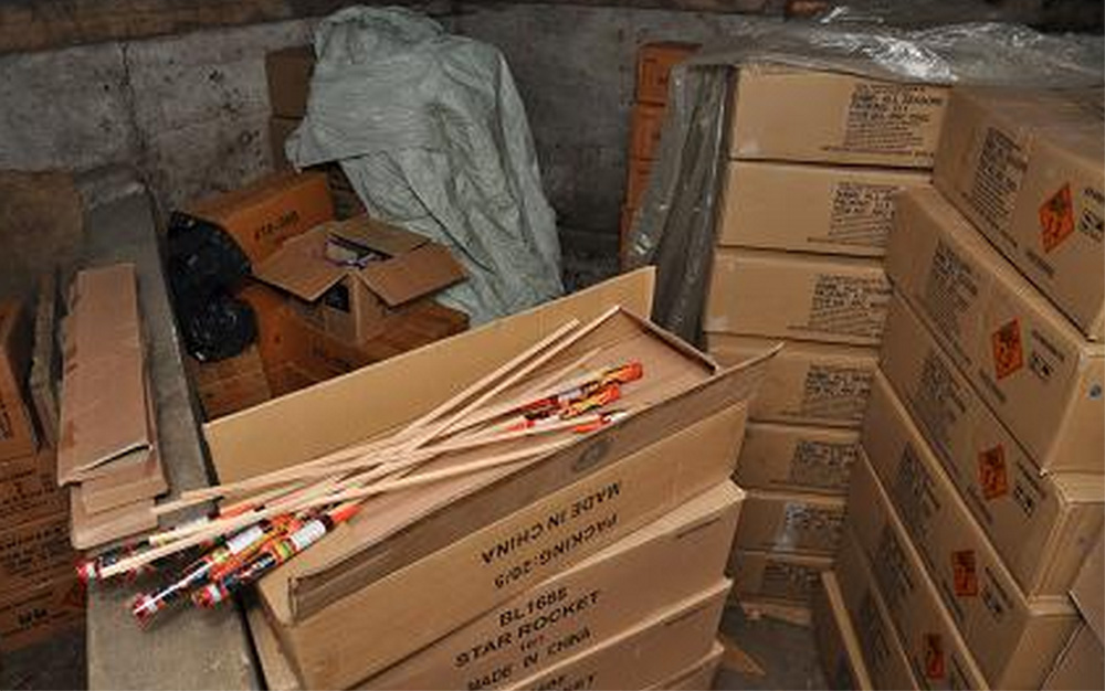 Grote partij van 6000 kilo illegaal vuurwerk in beslag genomen  