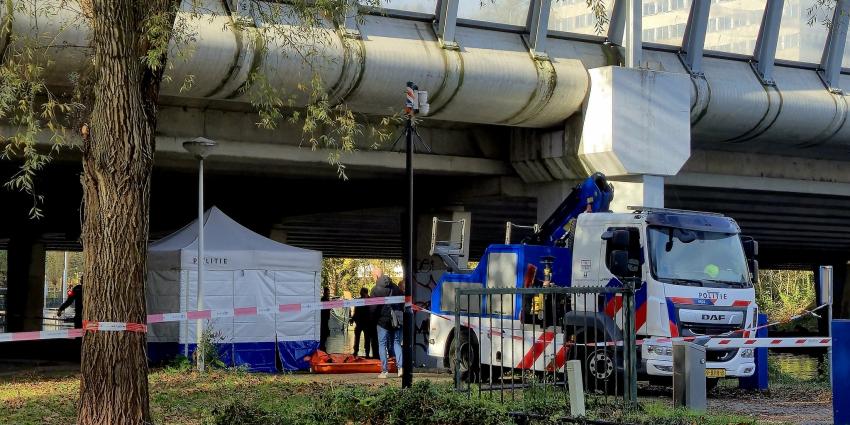 Auto vrouw gevonden Westlandgracht