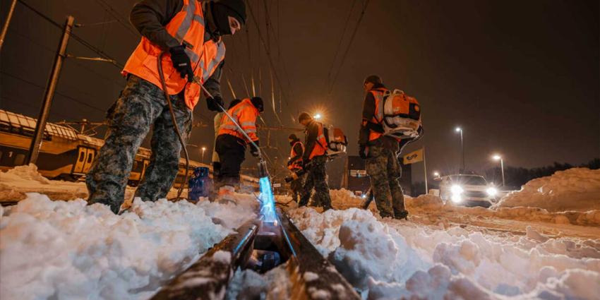 sneeuw-rails-defensie