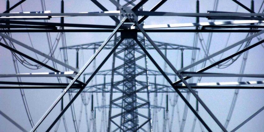 masten-elektricitteit-perspectief