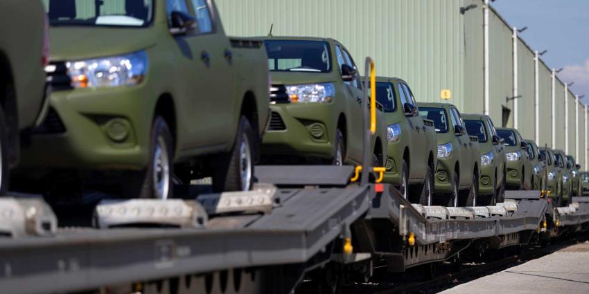 pick-up-trucks-drone-eenheid-oekraine