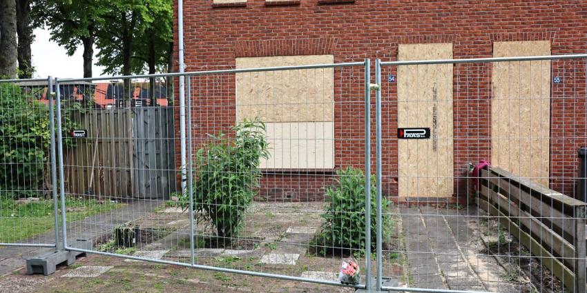 woning-afgetimmerd-hekken-noodverordening-Stadskanaal