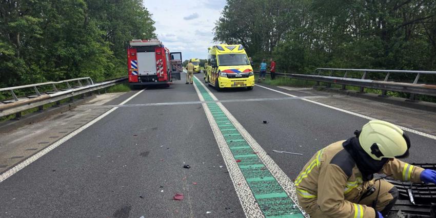 aanrijding-N34-schade-brandweerman