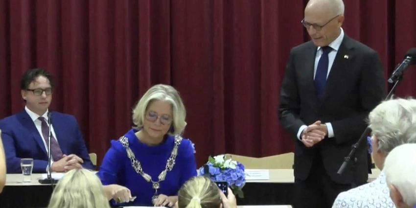 burgemeester-sanderse-beediging-hattem