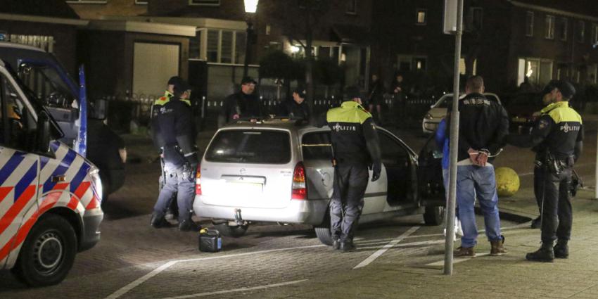 Twee verdachten aangehouden met brandbare vloeistof